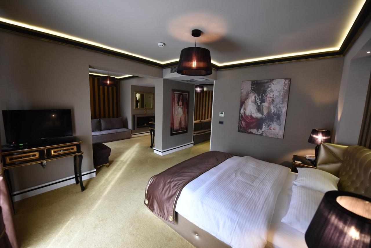 Hotel Hymeti'S Palace Pogradec Exterior photo
